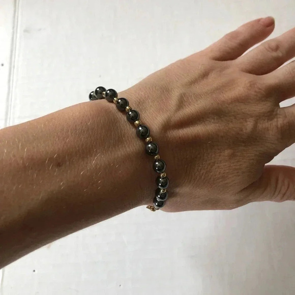 Vintage Metallic Beaded Bracelet - Picture 7 of 10